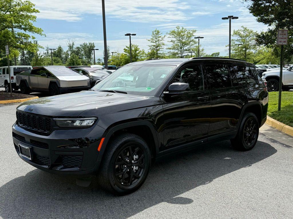 used 2024 Jeep Grand Cherokee L car, priced at $29,505