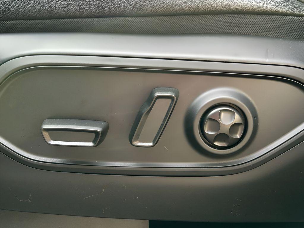 new 2025 Jeep Grand Cherokee car, priced at $41,469