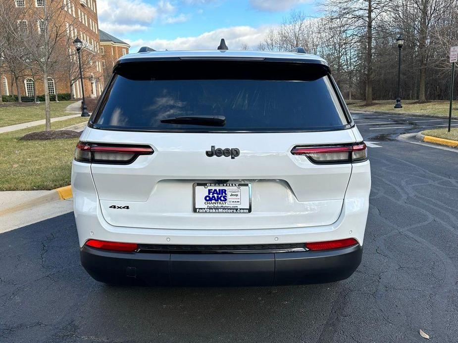 new 2024 Jeep Grand Cherokee L car, priced at $39,076