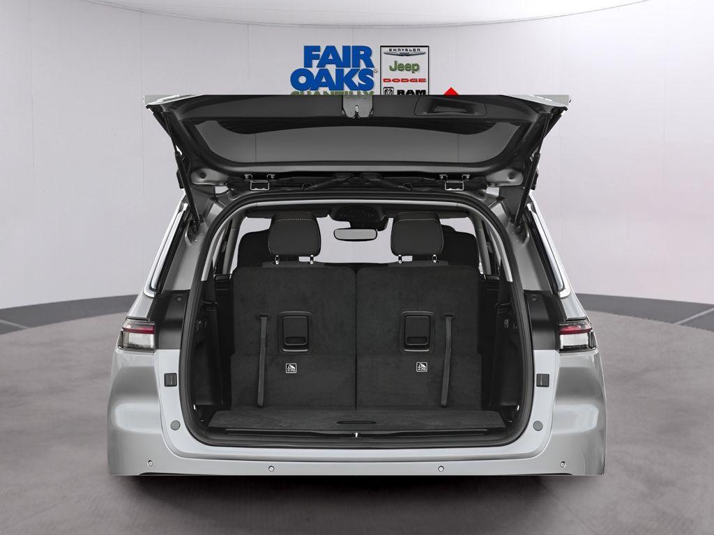 new 2025 Jeep Grand Cherokee L car, priced at $37,946