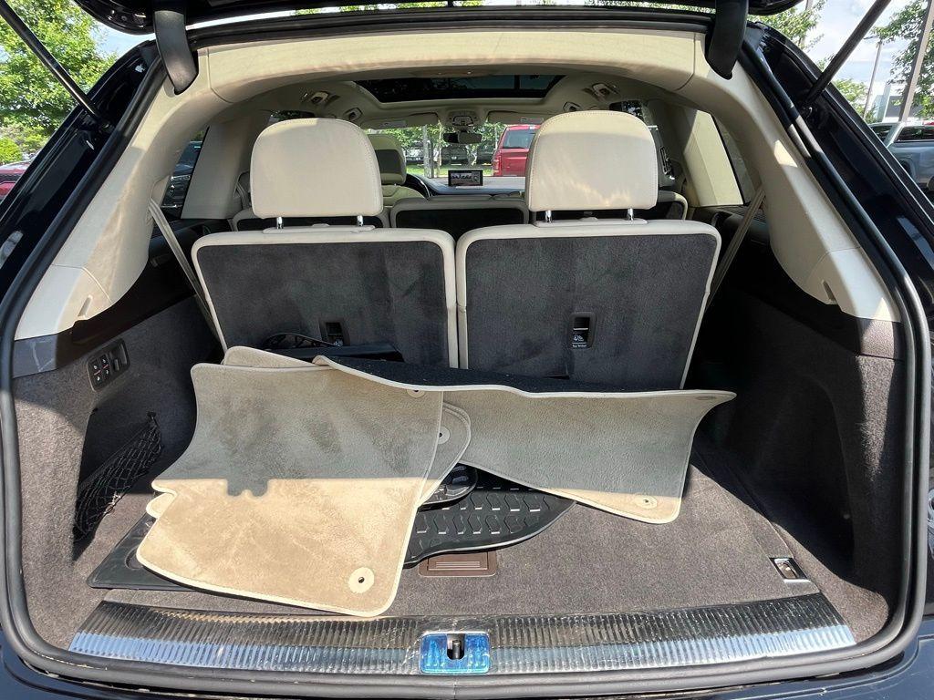 used 2019 Audi Q7 car, priced at $22,165