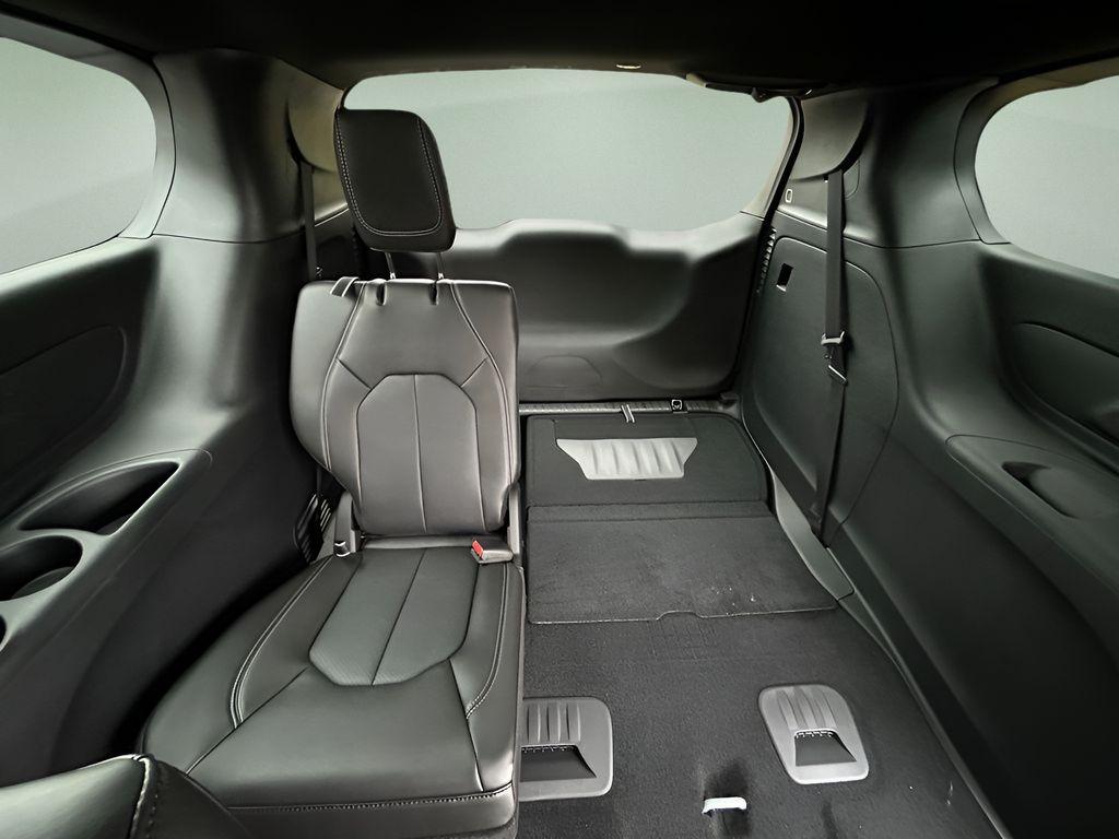 new 2025 Chrysler Pacifica car, priced at $34,969
