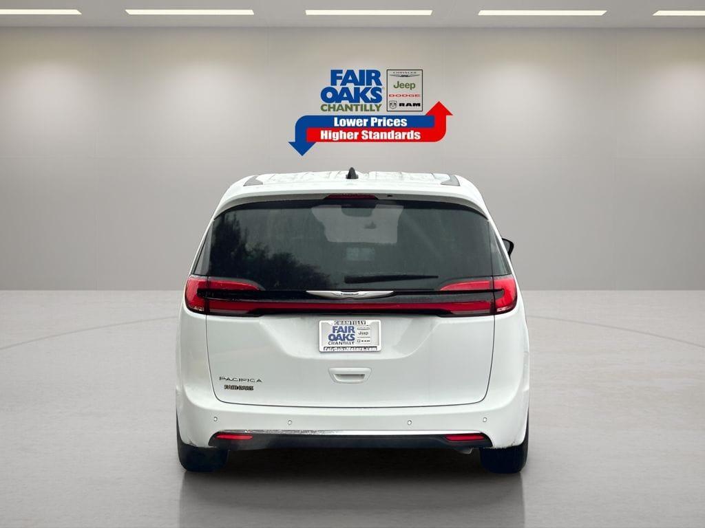 new 2025 Chrysler Pacifica car, priced at $34,969