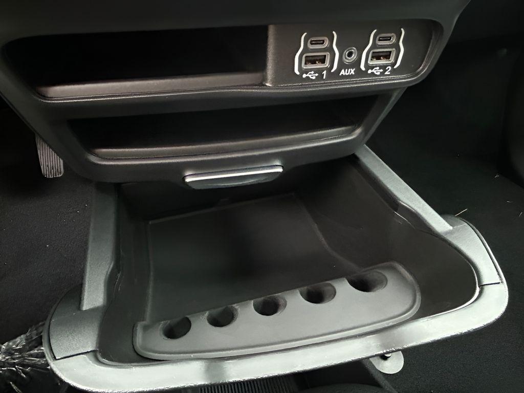 new 2025 Chrysler Pacifica car, priced at $34,969