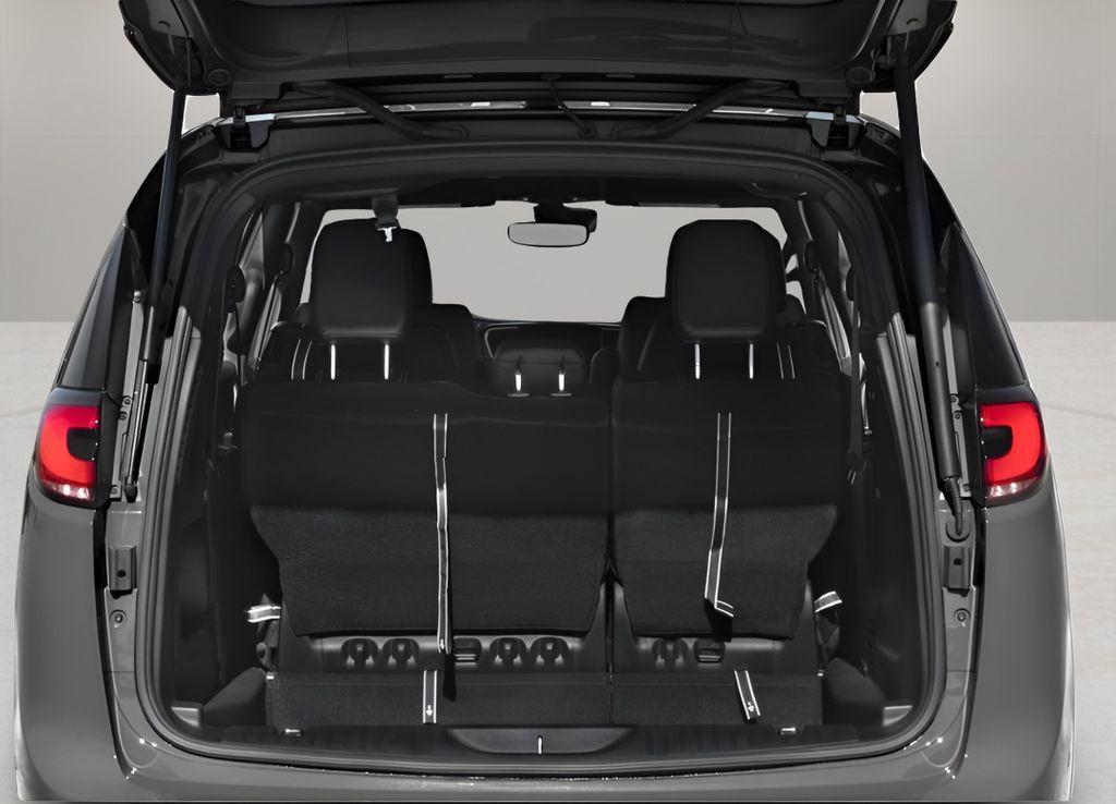 new 2025 Chrysler Pacifica car, priced at $43,776