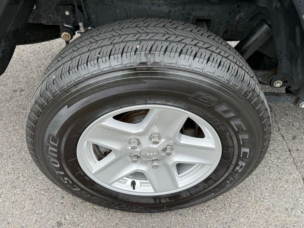 used 2022 Jeep Gladiator car, priced at $34,736