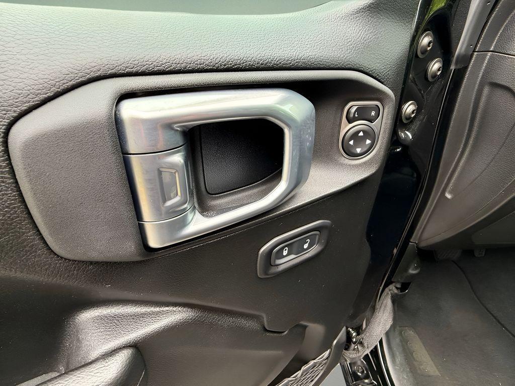 used 2022 Jeep Gladiator car, priced at $27,791