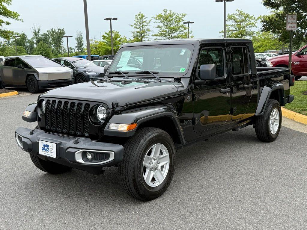 used 2022 Jeep Gladiator car, priced at $34,736