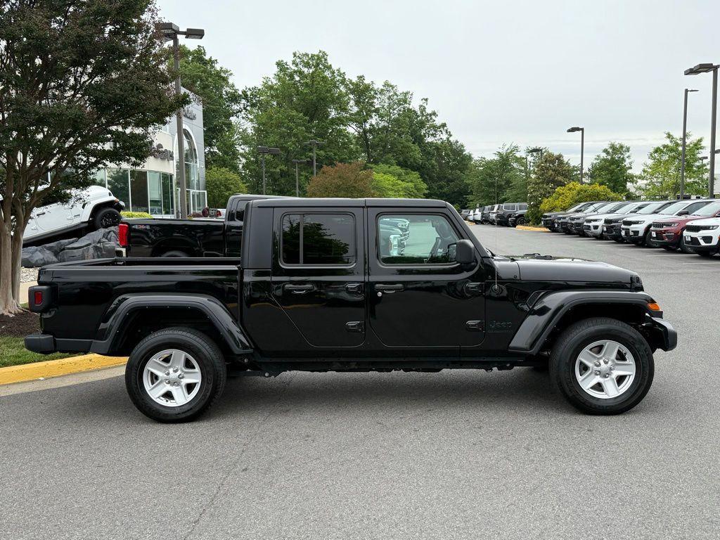 used 2022 Jeep Gladiator car, priced at $34,736