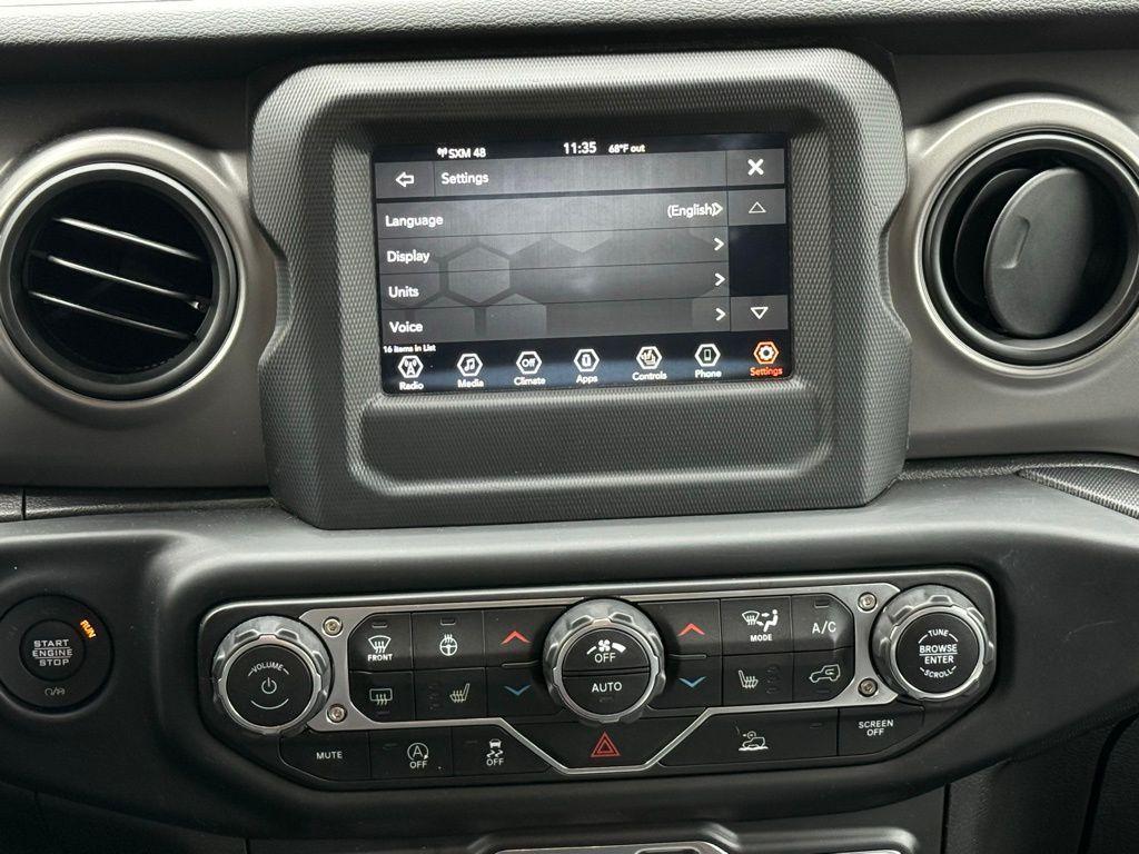 used 2022 Jeep Gladiator car, priced at $34,736