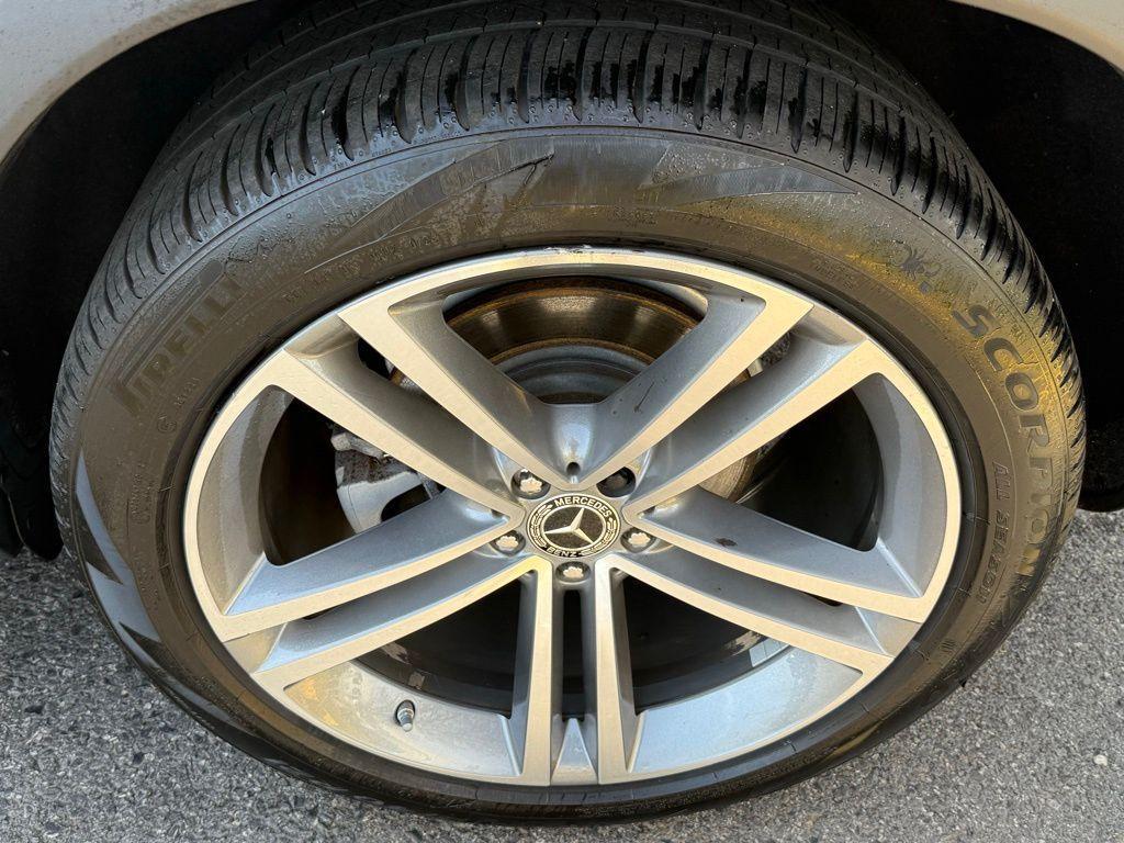 used 2022 Mercedes-Benz GLE 350 car, priced at $39,204