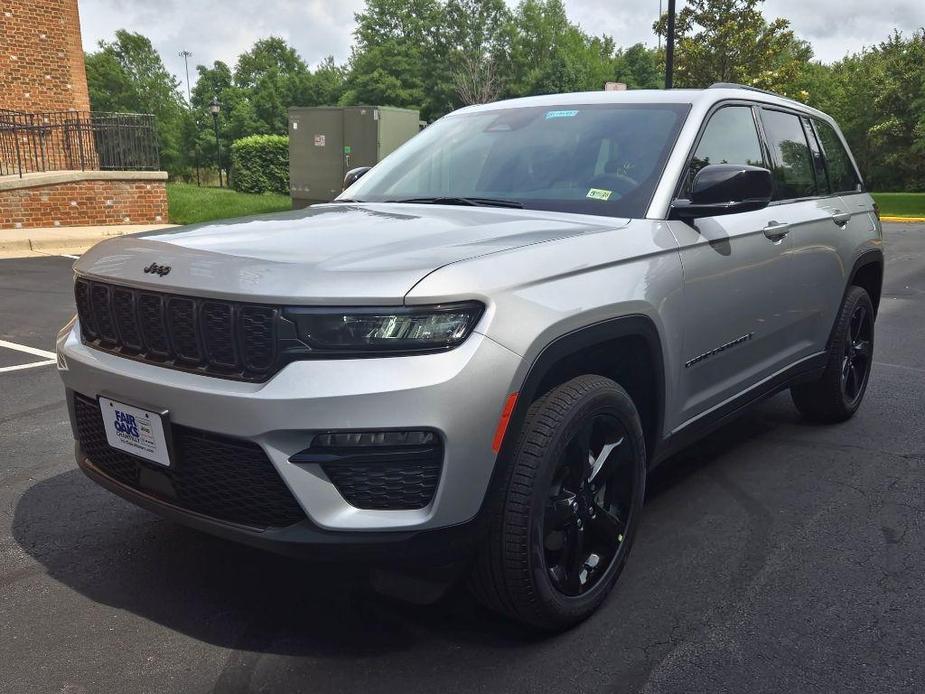 new 2024 Jeep Grand Cherokee car, priced at $44,798