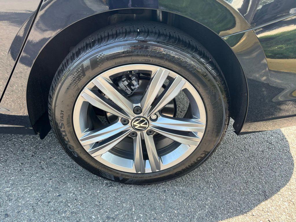 used 2024 Volkswagen Jetta car, priced at $21,889