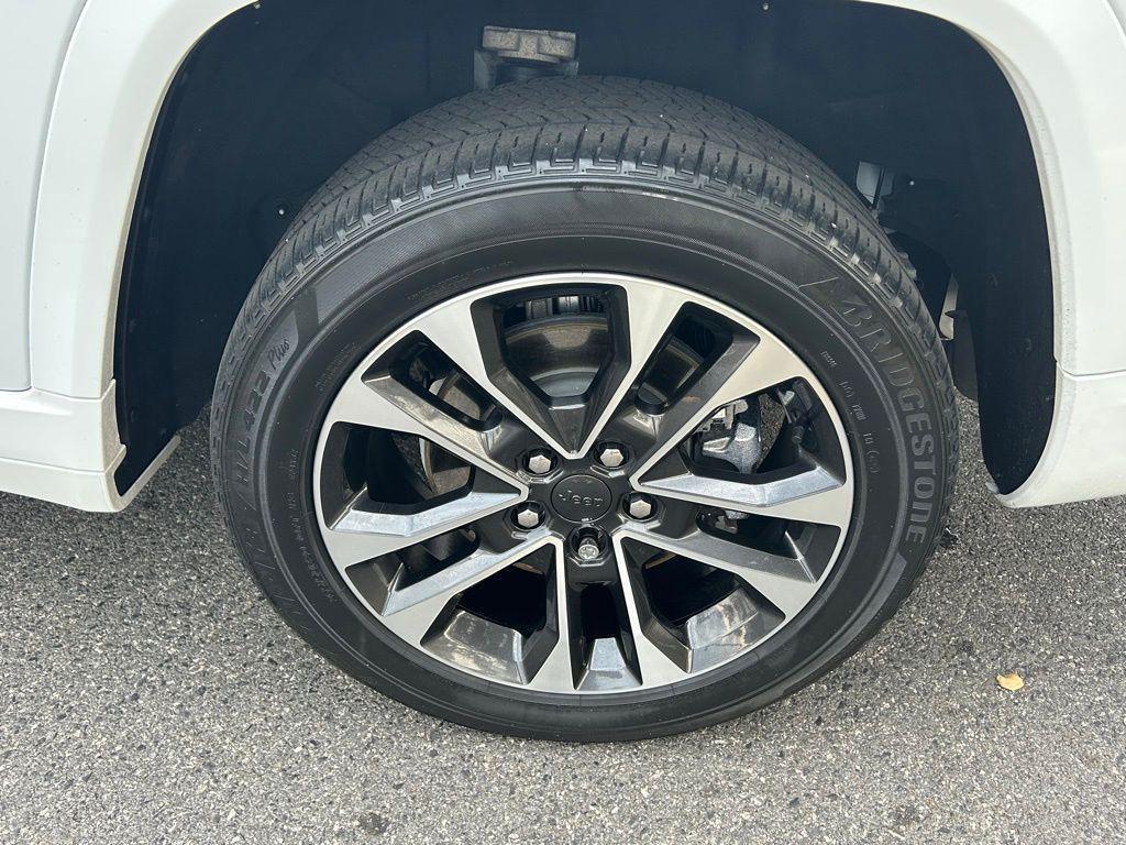 used 2022 Jeep Grand Cherokee L car, priced at $35,750