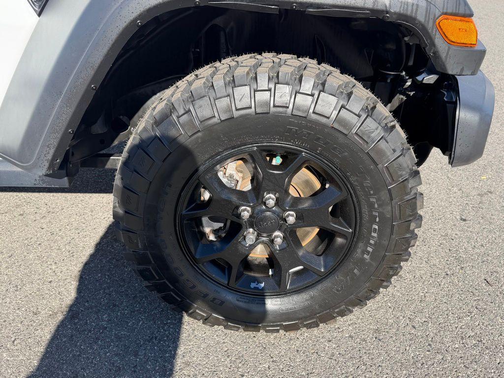 used 2022 Jeep Wrangler Unlimited car, priced at $33,150