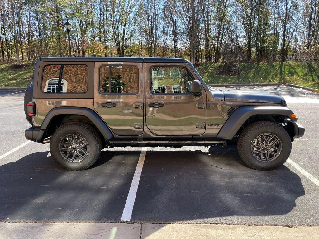 new 2025 Jeep Wrangler car, priced at $46,883