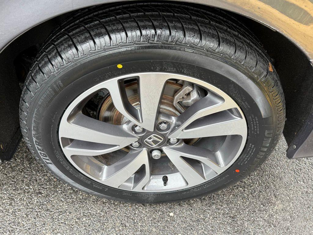 used 2023 Honda Odyssey car, priced at $40,045