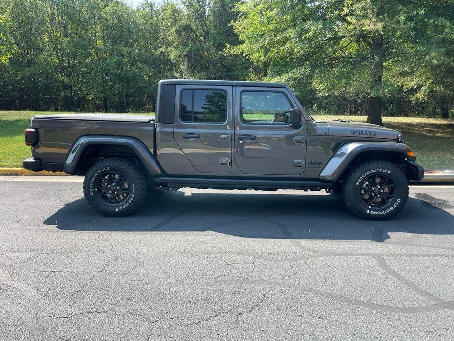 new 2024 Jeep Gladiator car, priced at $47,218