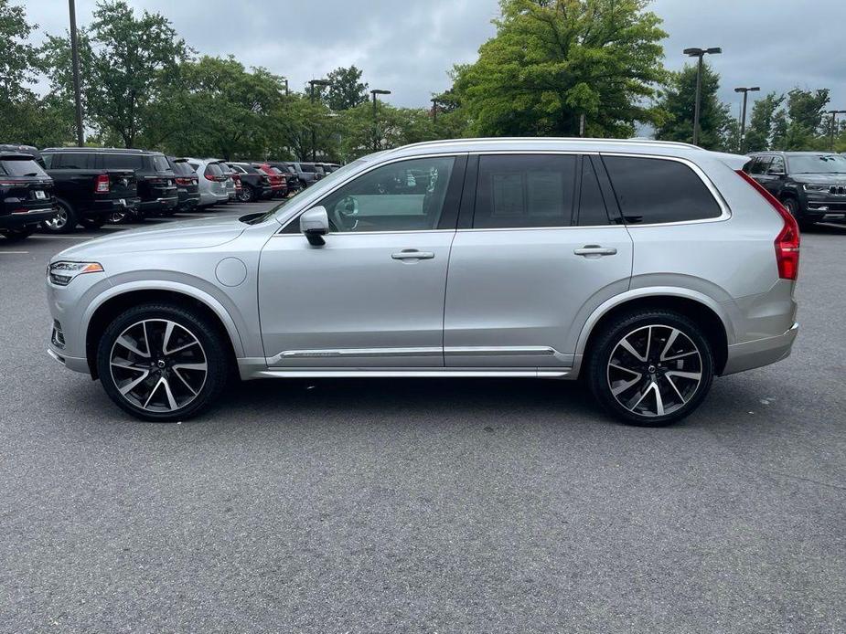 used 2022 Volvo XC90 Recharge Plug-In Hybrid car, priced at $38,000