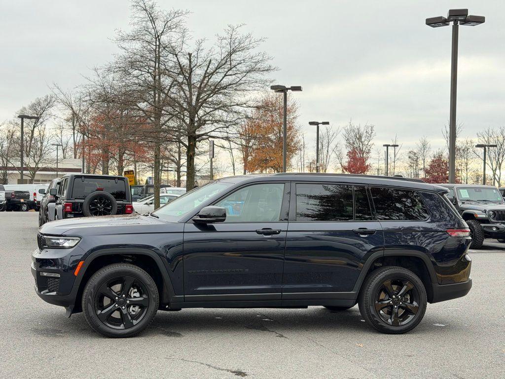new 2024 Jeep Grand Cherokee L car, priced at $38,924