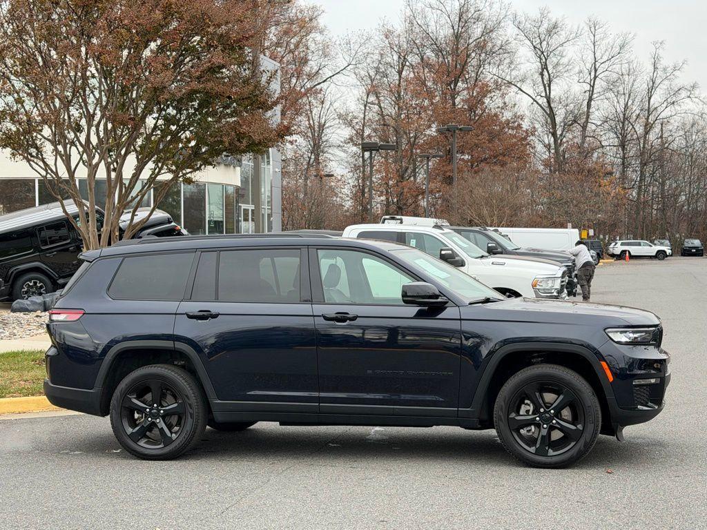new 2024 Jeep Grand Cherokee L car, priced at $38,924