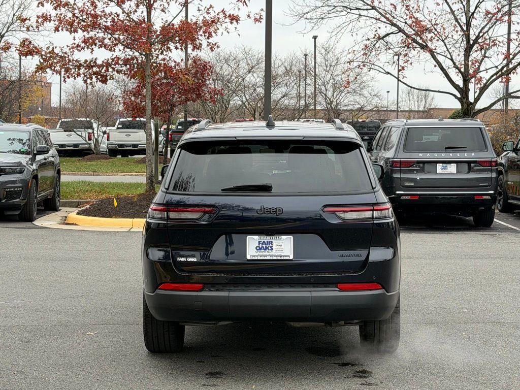 new 2024 Jeep Grand Cherokee L car, priced at $38,924