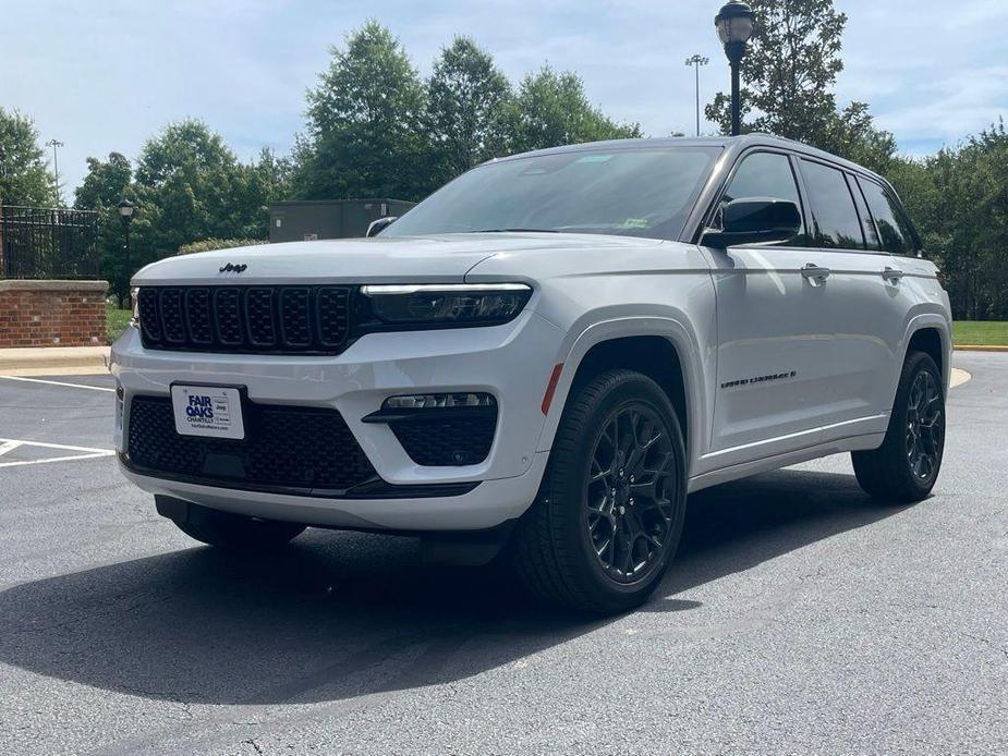 new 2025 Jeep Grand Cherokee car, priced at $68,762