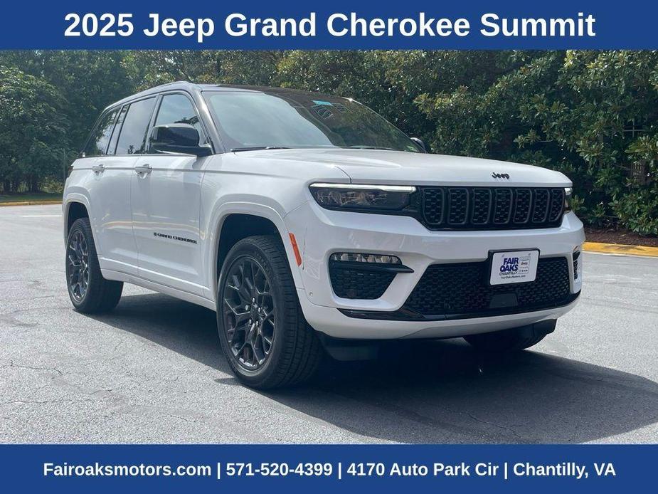 new 2025 Jeep Grand Cherokee car, priced at $68,762