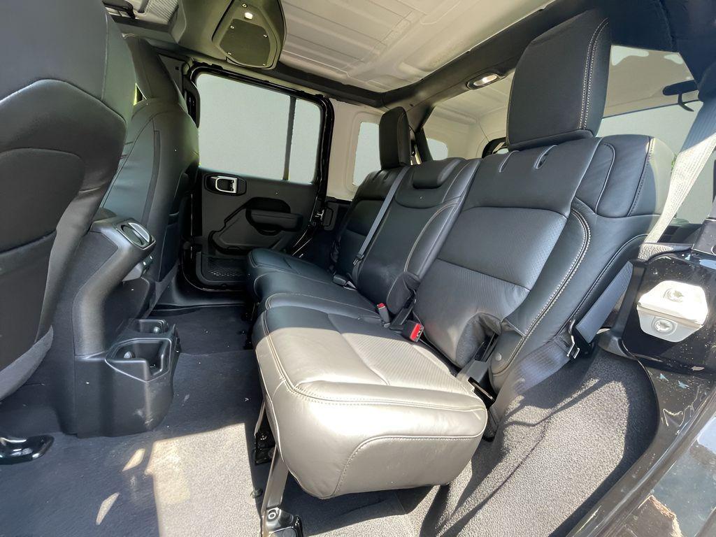 new 2025 Jeep Wrangler car, priced at $55,365