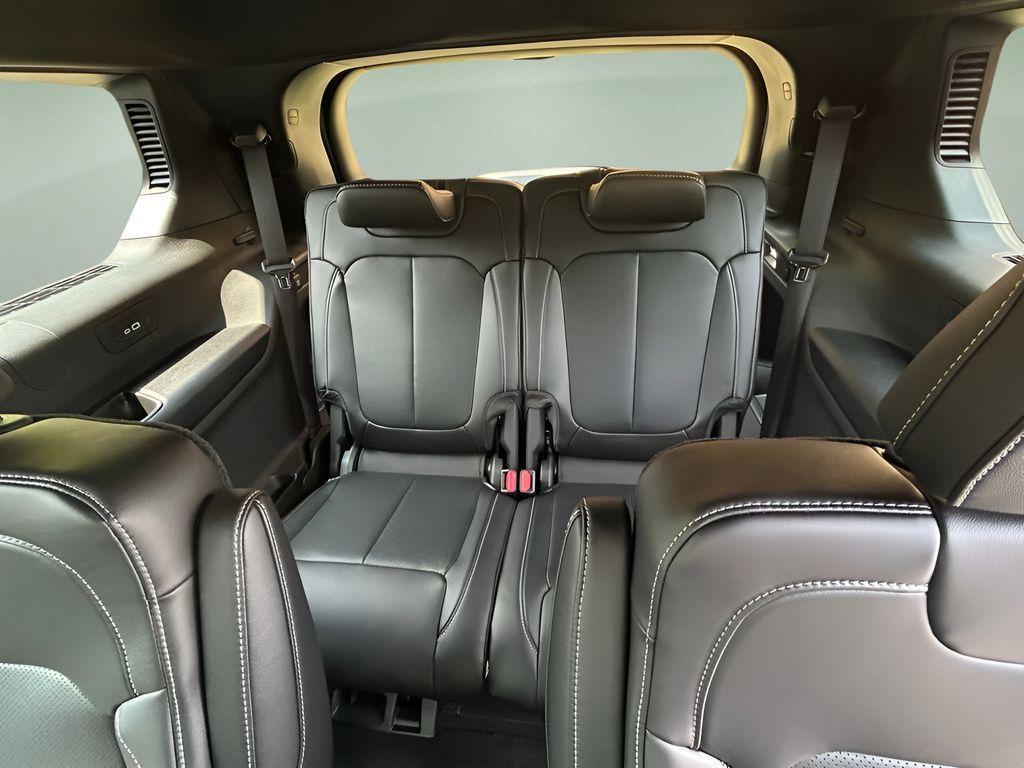 new 2025 Jeep Grand Cherokee L car, priced at $47,285