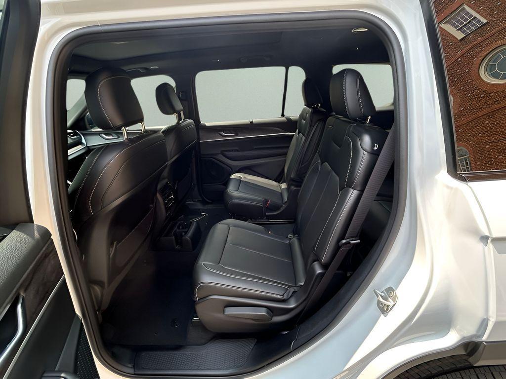 new 2025 Jeep Grand Cherokee L car, priced at $47,285