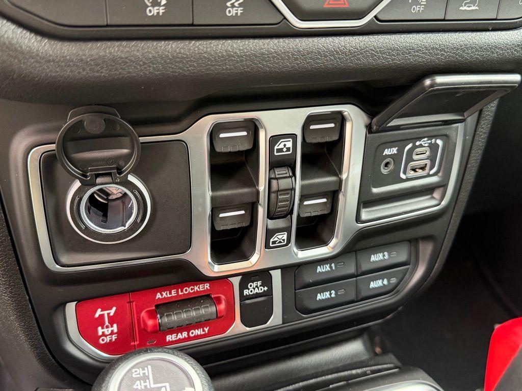 new 2026 Jeep Gladiator car, priced at $52,115