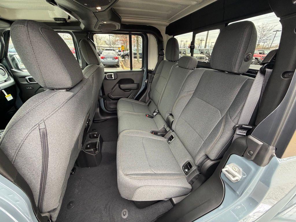 new 2026 Jeep Gladiator car, priced at $52,115