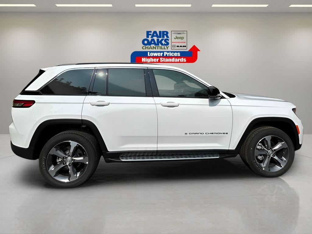new 2025 Jeep Grand Cherokee car, priced at $51,897