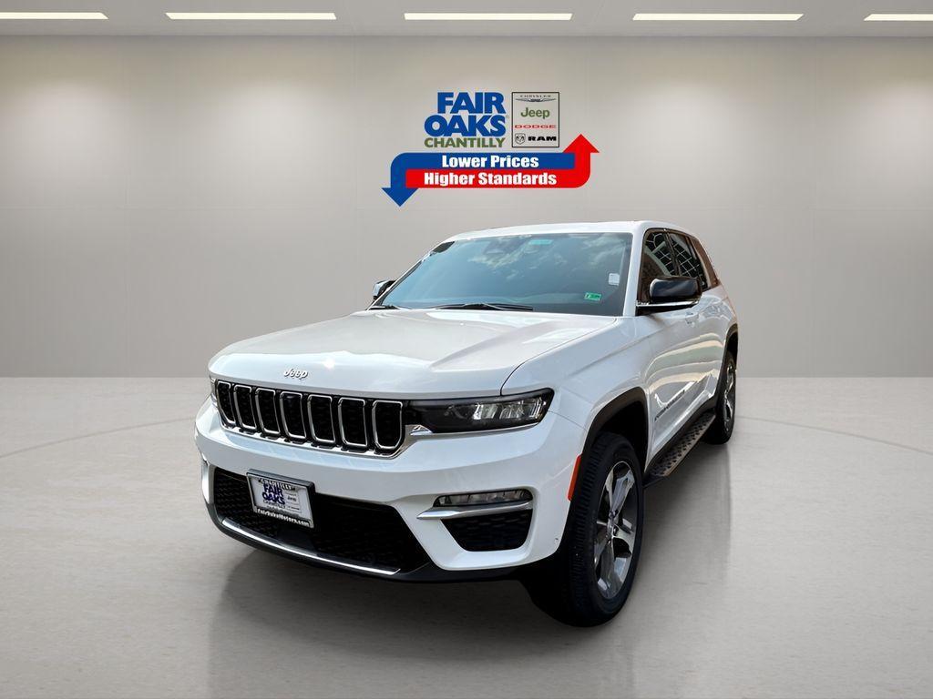 new 2025 Jeep Grand Cherokee car, priced at $51,897