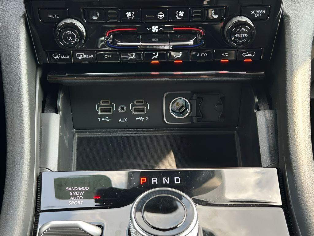 new 2025 Jeep Grand Cherokee car, priced at $45,397