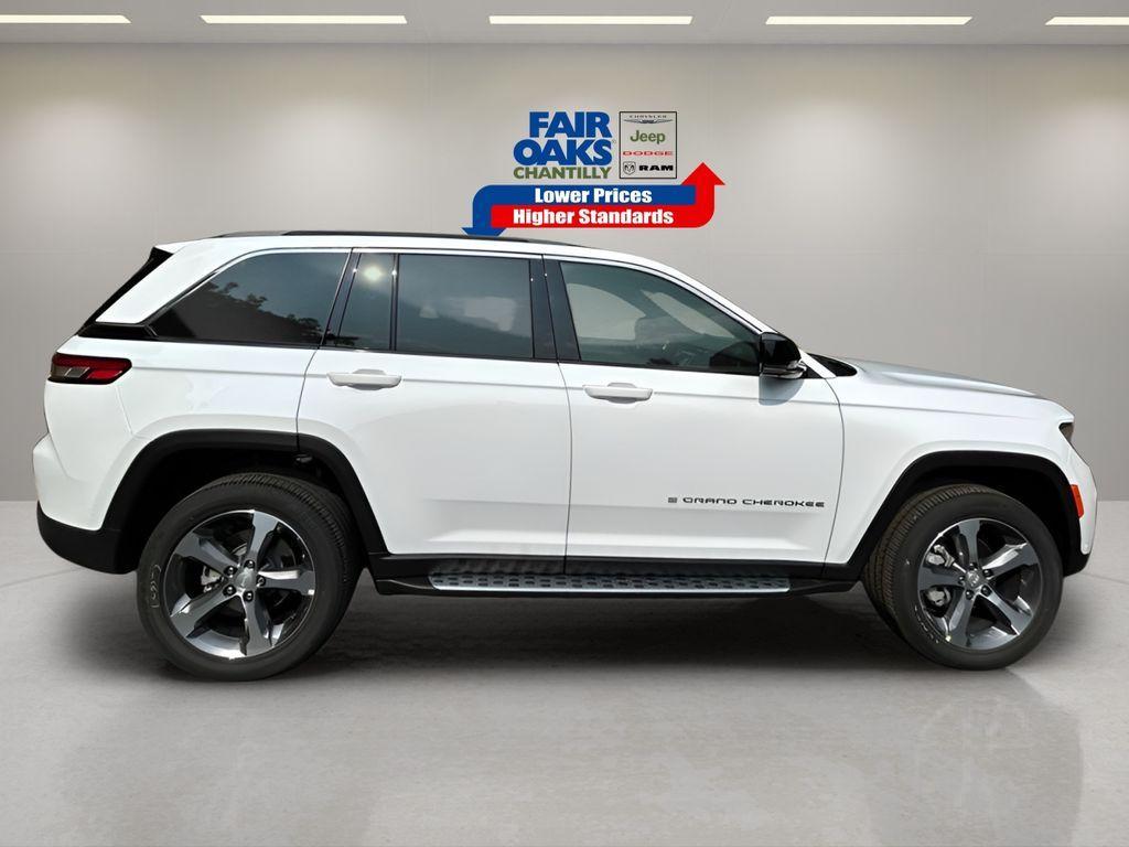 new 2025 Jeep Grand Cherokee car, priced at $45,397