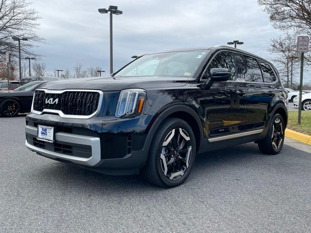 used 2023 Kia Telluride car, priced at $33,476