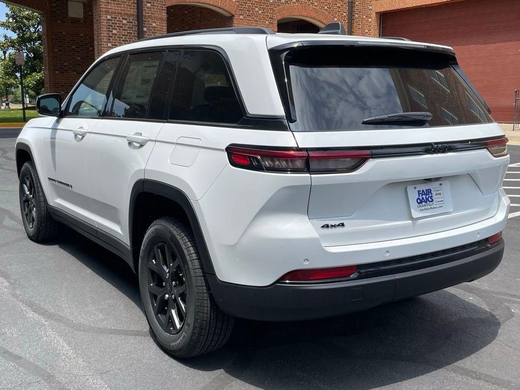 new 2025 Jeep Grand Cherokee car