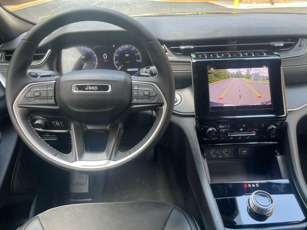 new 2025 Jeep Grand Cherokee car