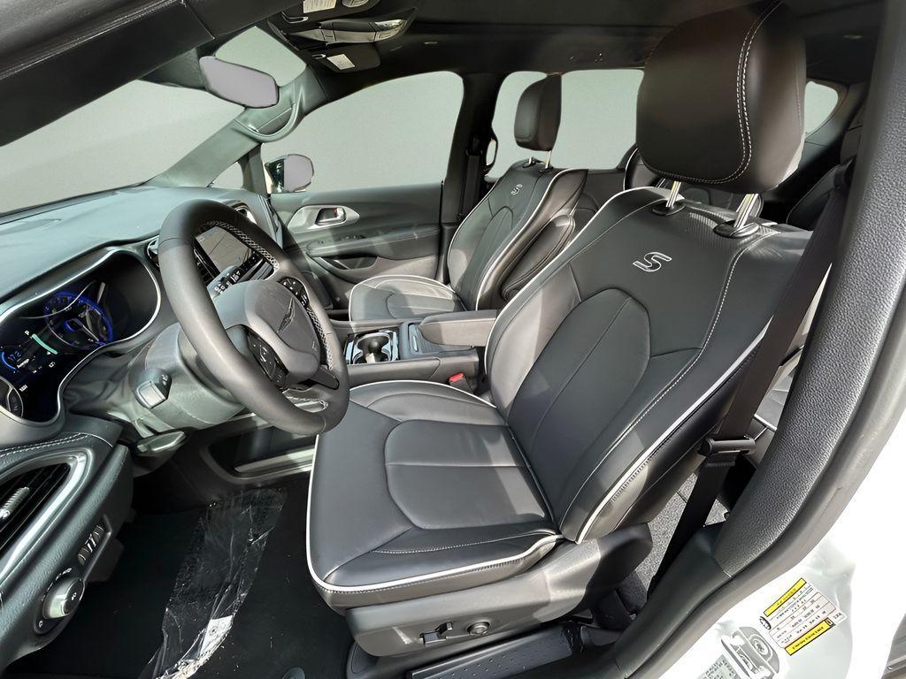new 2026 Chrysler Pacifica car, priced at $50,380