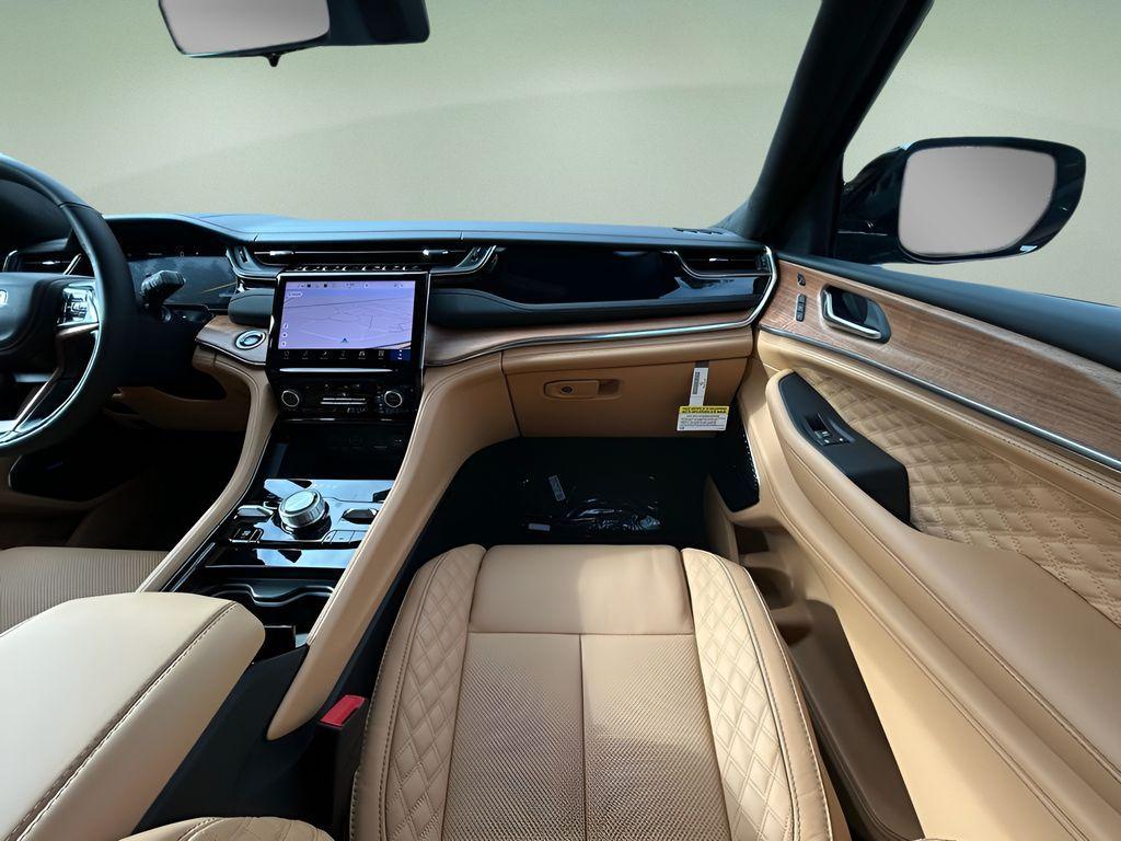 new 2025 Jeep Grand Cherokee L car, priced at $63,871