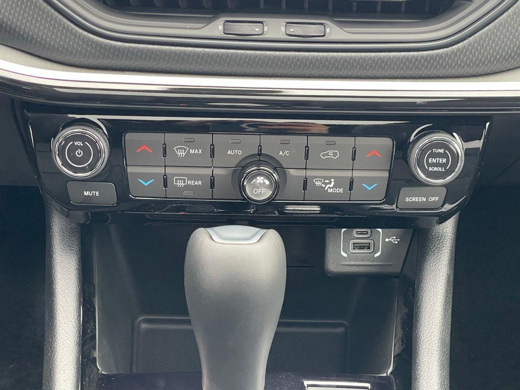 new 2025 Jeep Compass car