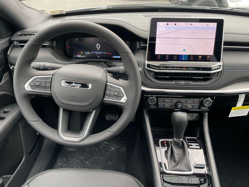 new 2025 Jeep Compass car