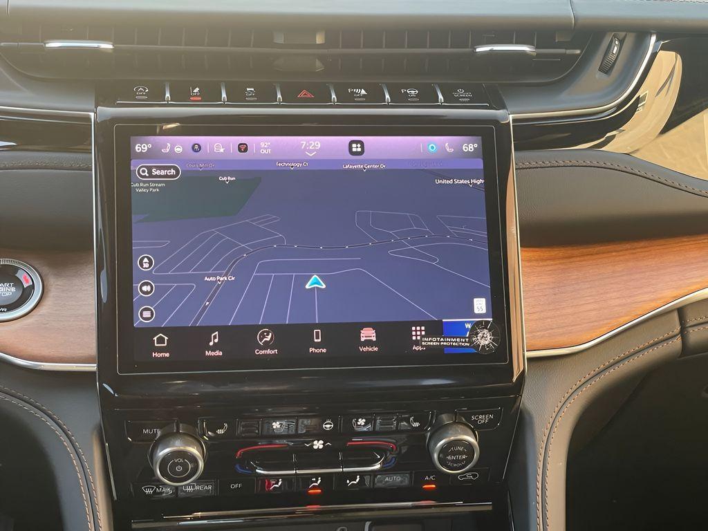 new 2025 Jeep Grand Cherokee L car, priced at $71,246