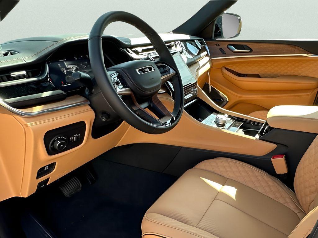 new 2025 Jeep Grand Cherokee L car, priced at $69,243