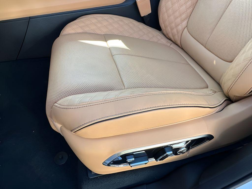 new 2025 Jeep Grand Cherokee L car, priced at $69,243