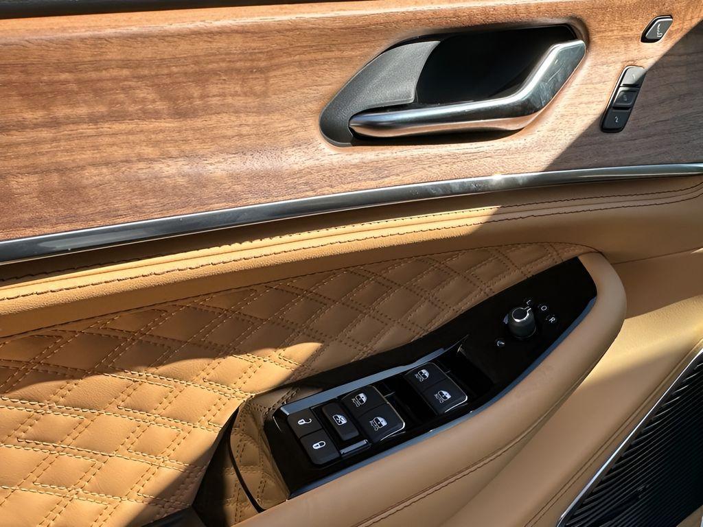 new 2025 Jeep Grand Cherokee L car, priced at $71,728