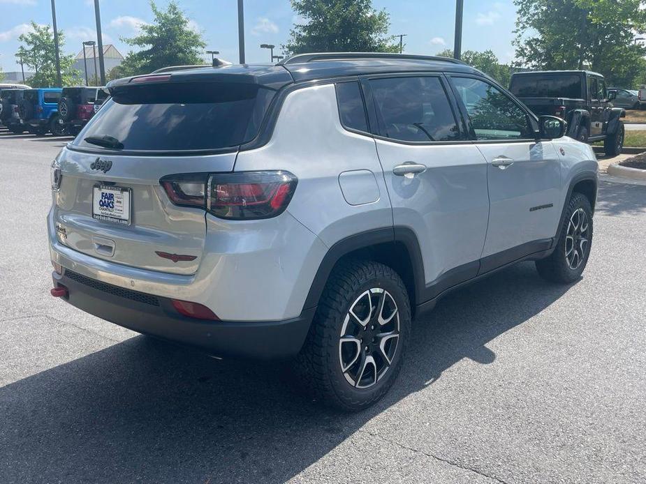 new 2024 Jeep Compass car, priced at $32,435