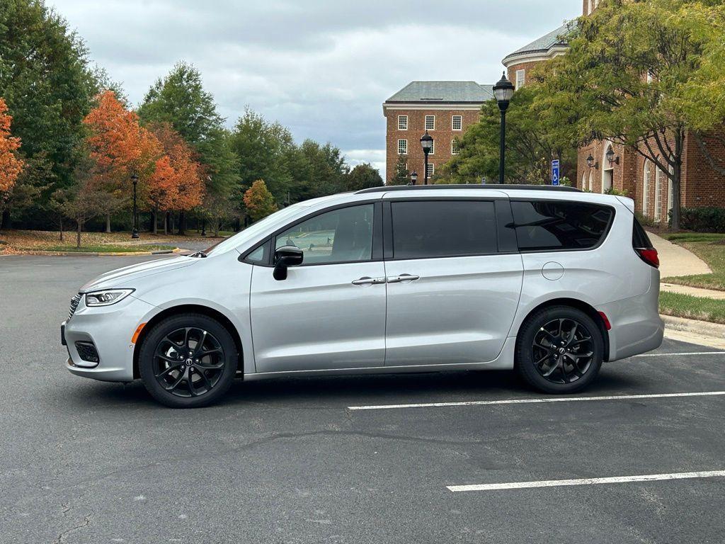 new 2026 Chrysler Pacifica car, priced at $50,680